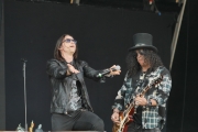 Slash + Myles Kennedy 16 SRF15